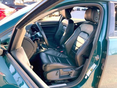 Used 2019 Volkswagen GTI SE image 7