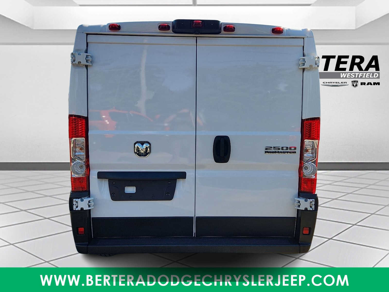 Used 2025 RAM ProMaster 2500 w/ Convenience Group FWD image 5