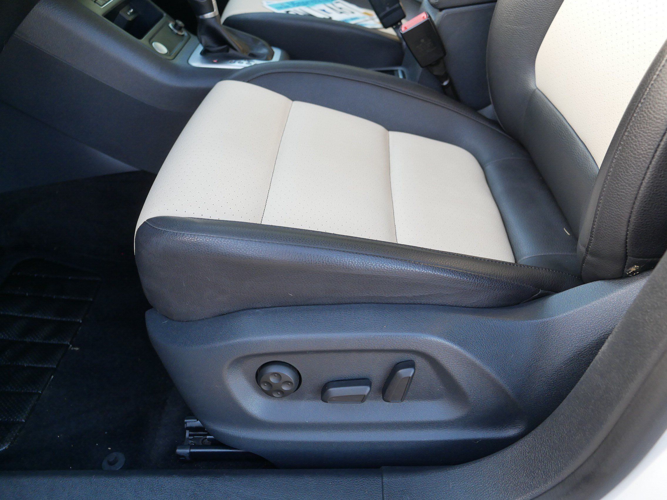Used 2017 Volkswagen Tiguan Wolfsburg Edition FWD image 20