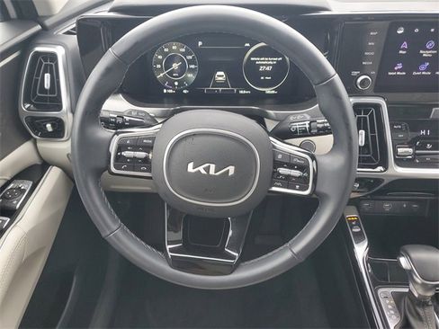 Certified 2023 Kia Sorento SX image 14