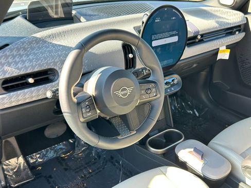Used 2025 MINI Cooper S image 13
