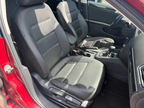 Used 2016 Volkswagen Jetta SEL FWD image 11