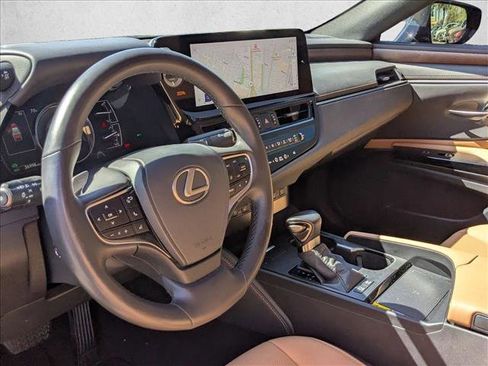 Used 2024 Lexus ES 300h w/ Premium Package FWD image 10