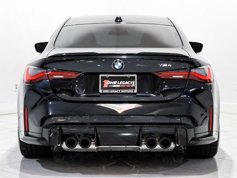 Used 2024 BMW M4 Coupe w/ Executive Package image 9