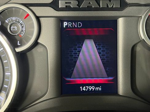 Used 2025 RAM 2500 Big Horn AWD/4WD image 15
