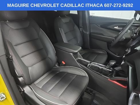 Used 2023 Chevrolet TrailBlazer RS w/ Convenience Package AWD/4WD image 14