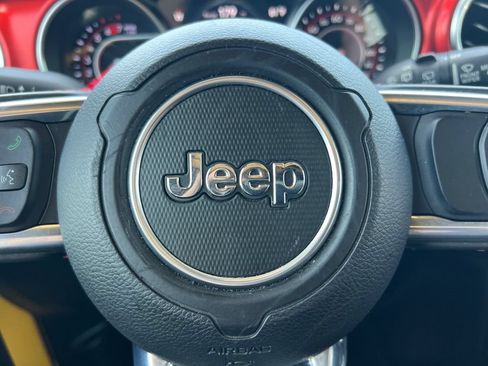 Used 2020 Jeep Wrangler Unlimited Rubicon AWD/4WD image 5