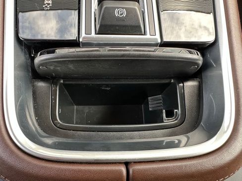 Certified 2023 Porsche Panamera RWD image 32