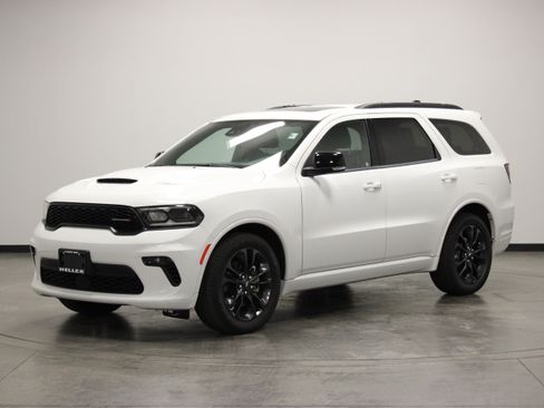 Used 2023 Dodge Durango GT RWD image 4