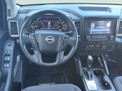 Used 2023 Nissan Frontier SV w/ SV Convenience Package AWD/4WD image 16