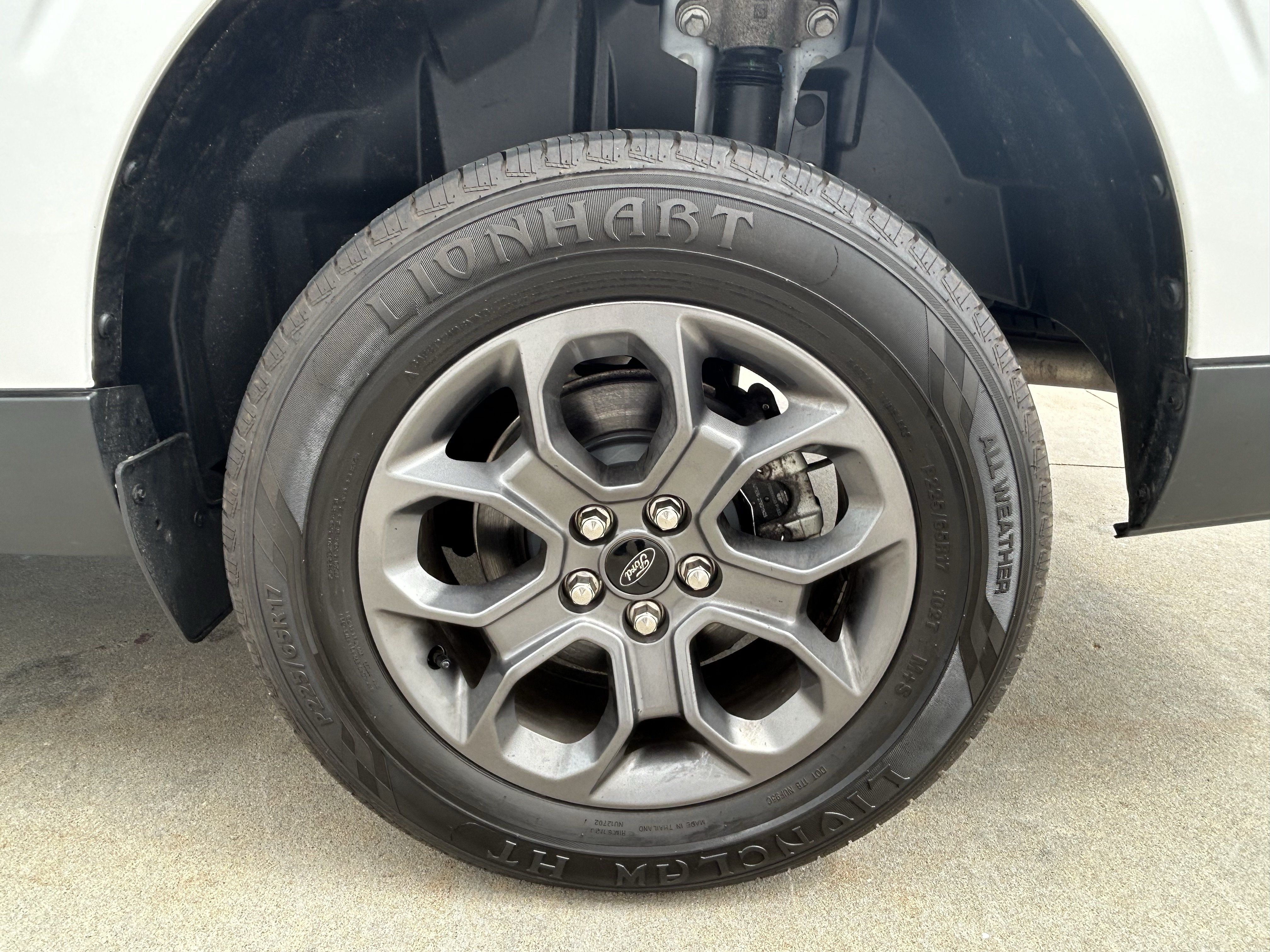 Used 2023 Ford Maverick XLT FWD image 9