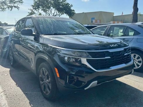 Used 2024 Kia Seltos LX image 9