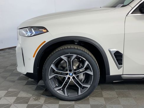 Used 2026 BMW X5 sDrive40i w/ Climate Comfort Package RWD image 9