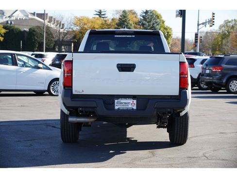 Used 2024 Toyota Tacoma SR image 4
