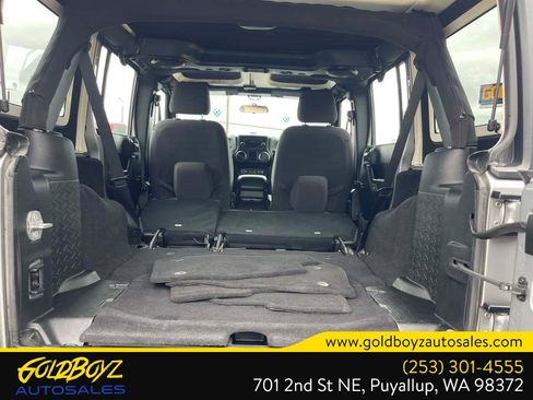 Used 2014 Jeep Wrangler Unlimited Sport AWD/4WD image 26