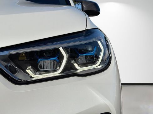 Used 2022 BMW X5 M w/ Executive Package image 9