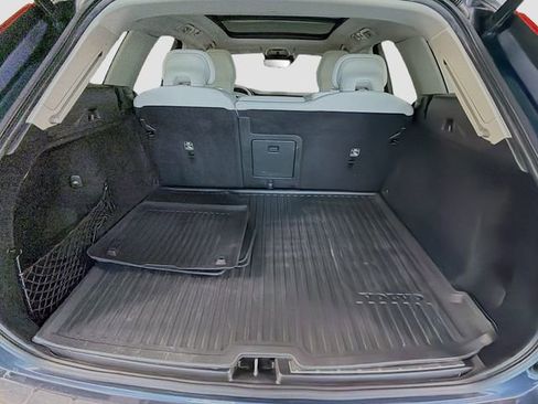 Used 2020 Volvo XC60 T5 Inscription w/ Protection Package Premier image 28