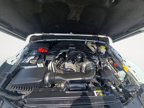 Used 2020 Jeep Gladiator Overland image 27