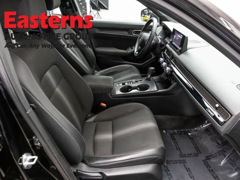 Used 2023 Honda Civic Sport image 23