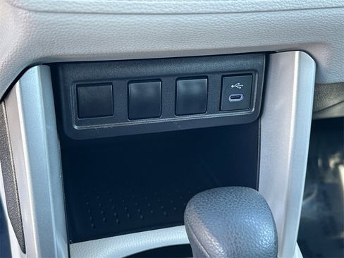 Certified 2025 Toyota Corolla Cross L image 27