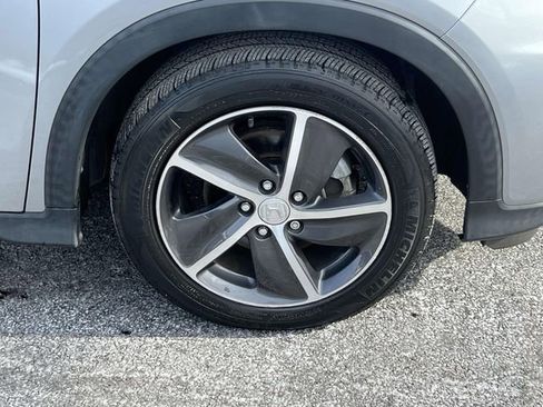 Used 2021 Honda HR-V EX image 7