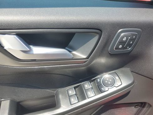 Used 2024 Ford Escape Active w/ Tech Pack #2 FWD image 18