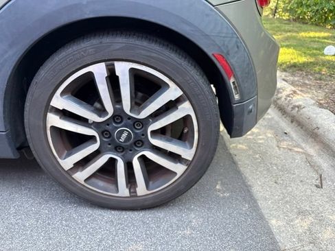 Used 2019 MINI Cooper S FWD image 5