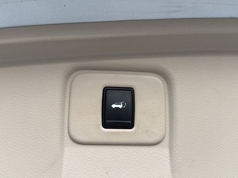 Used 2019 Nissan Murano SL w/ Cargo Package image 10