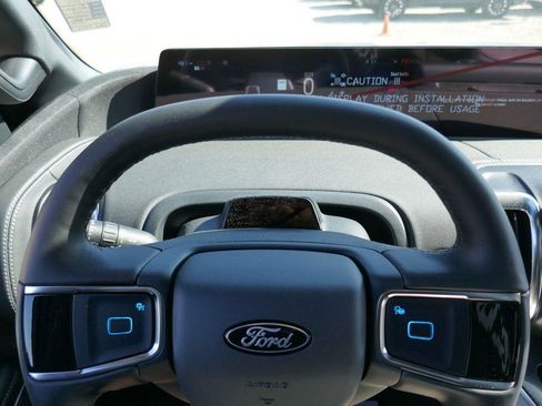 New 2026 Ford Expedition Platinum image 25