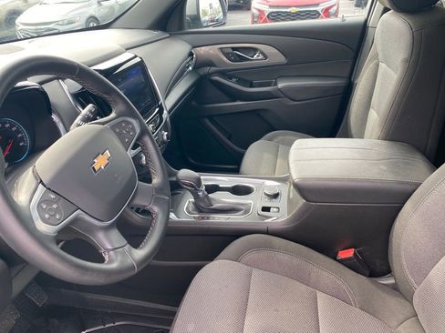 Used 2023 Chevrolet Traverse LT image 22