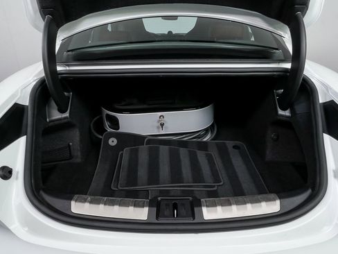 Certified 2021 Porsche Taycan Turbo S image 34