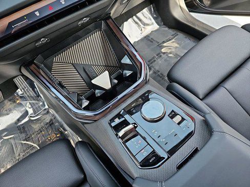 Used 2025 BMW X3 xDrive30i w/ Premium Package image 25