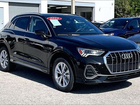 Certified 2025 Audi Q3 2.0T Premium w/ Convenience Package AWD/4WD image 2