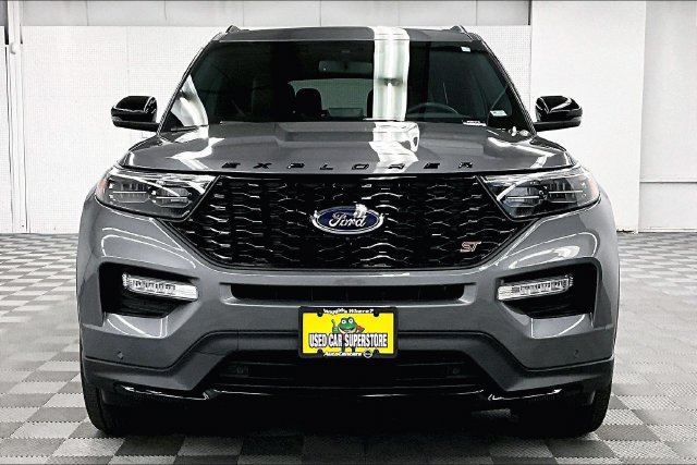 Used 2024 Ford Explorer ST w/ Technology Package AWD/4WD image 4