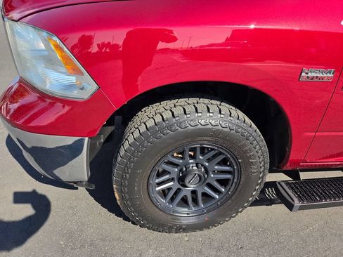 Used 2014 RAM 1500 Classic SLT w/ Remote Start & Security Group AWD/4WD image 12