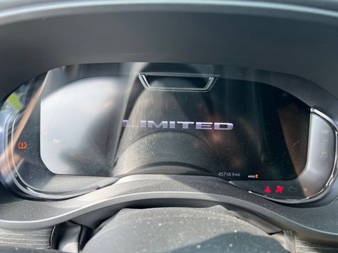 Used 2023 RAM 1500 Limited AWD/4WD image 7