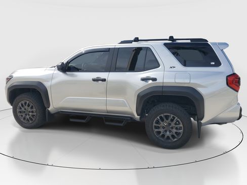 Used 2025 Toyota 4Runner SR5 RWD image 6