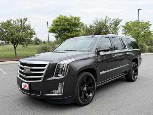 Used 2015 Cadillac Escalade ESV Premium AWD/4WD image 9