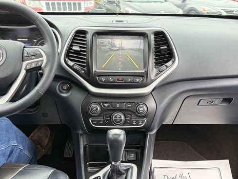 Used 2014 Jeep Cherokee Limited w/ Technology Group FWD image 13