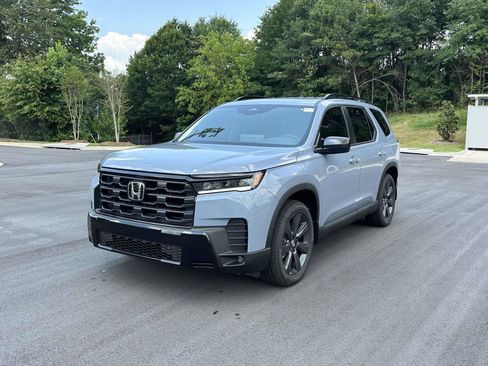 New 2026 Honda Pilot Sport image 3