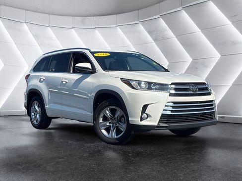 Used 2018 Toyota Highlander Limited w/ Protection Package #3 image 1