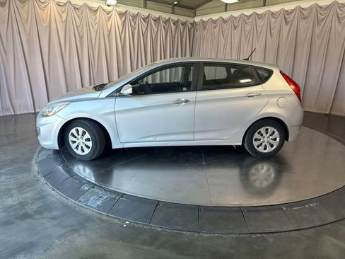 Used 2016 Hyundai Accent SE FWD image 6