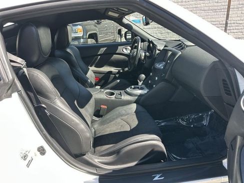 Used 2019 Nissan 370Z Touring Sport image 24