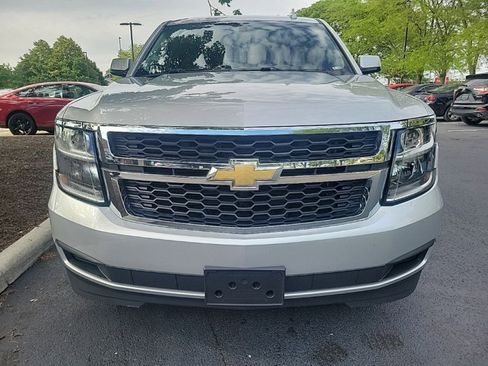 Used 2017 Chevrolet Suburban LS RWD image 4