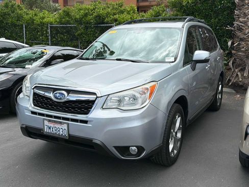 Used 2015 Subaru Forester 2.5i Touring w/ Eyesight & Navigation System AWD/4WD image 2