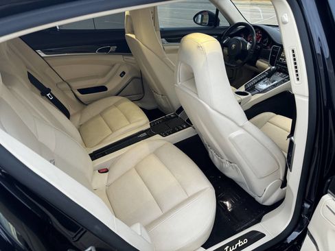 Used 2016 Porsche Panamera Turbo S image 15