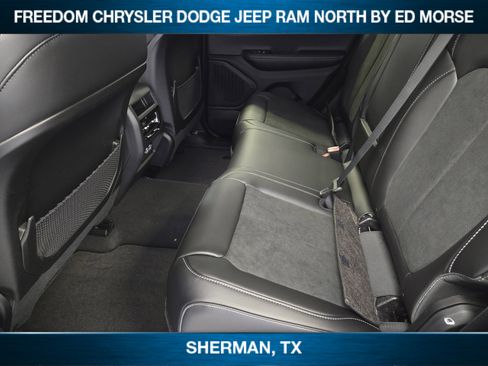 New 2025 Jeep Grand Cherokee Laredo image 20