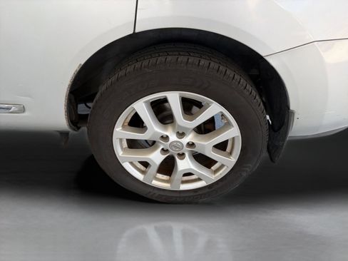 Used 2012 Nissan Rogue SL image 32