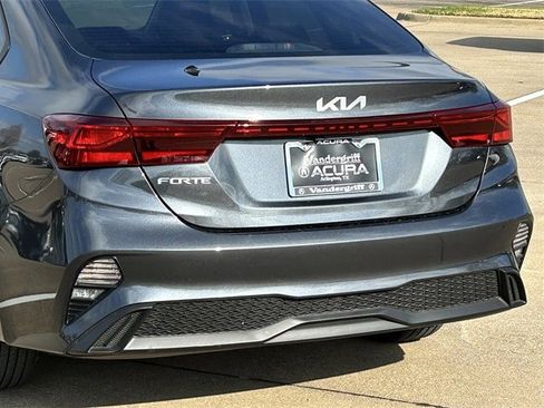 Used 2024 Kia Forte LXS w/ LXS Technology Package image 6