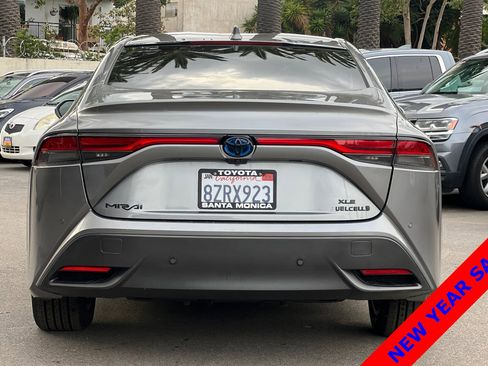 Used 2022 Toyota Mirai XLE image 5